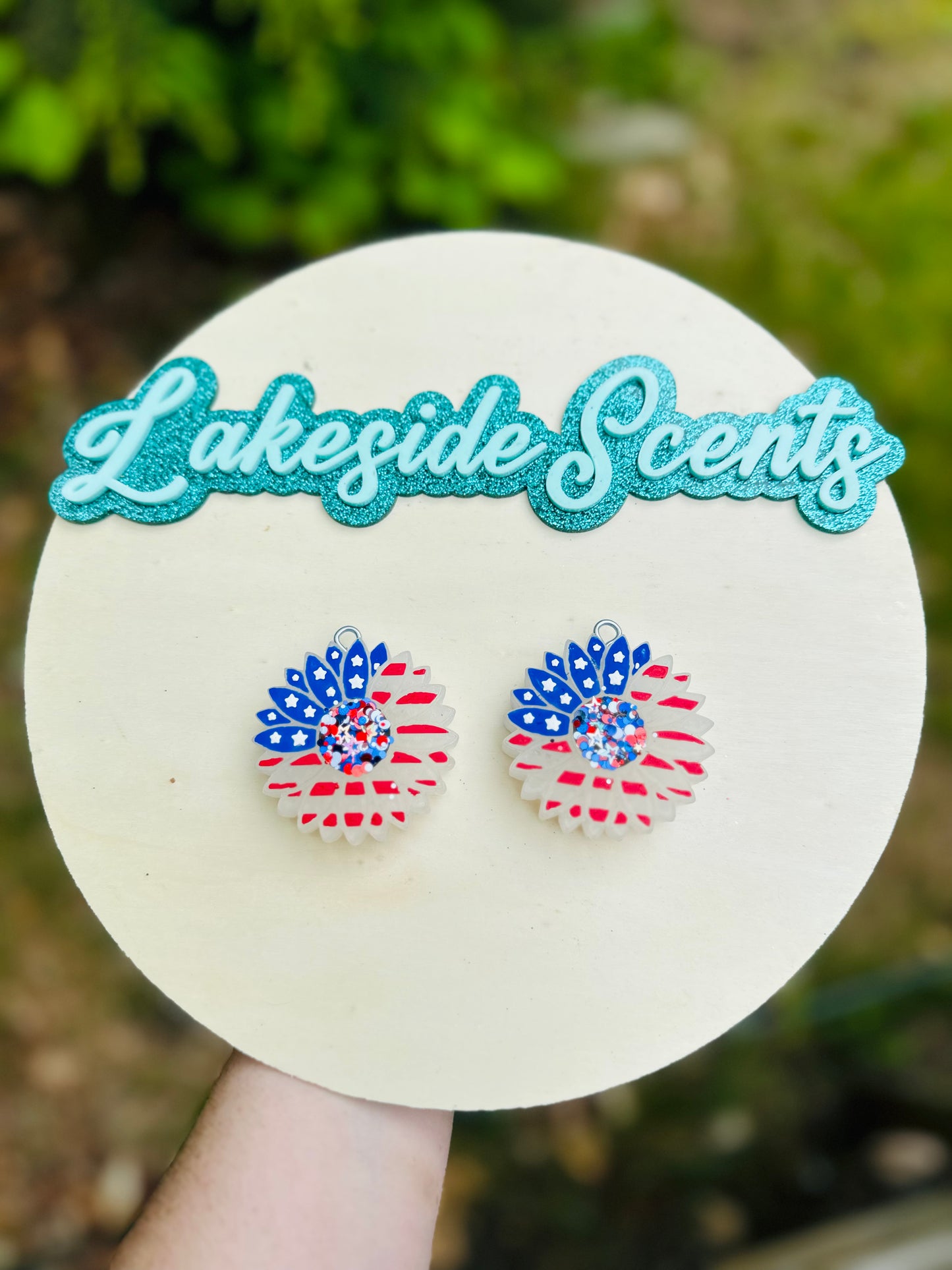 Patriotic Flower Vent Clips